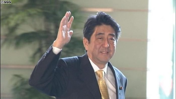 丸テーブル囲み…11年ぶり閣議公開