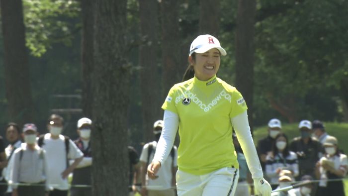 チップインにびっくり!稲見萌寧が今季初優勝へ4バーディースタート