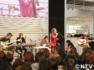 SOPHIA、約6年ぶりの握手会を実施!