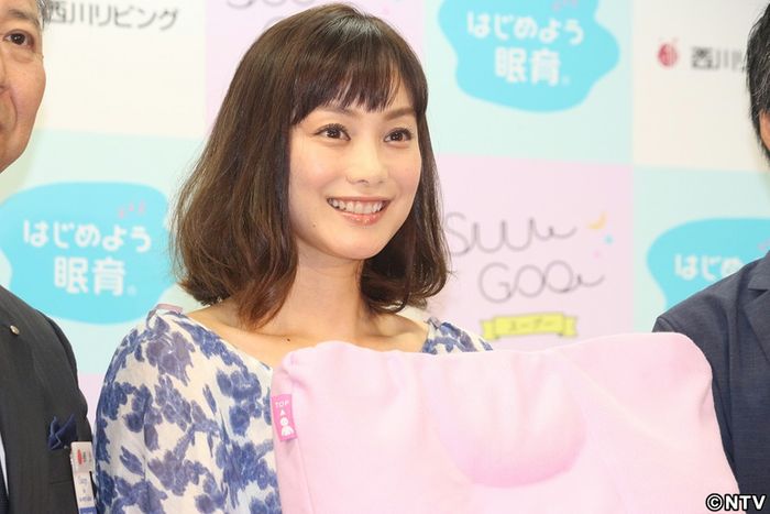 蛯原英里さん、子育ての話は姉・友里と!