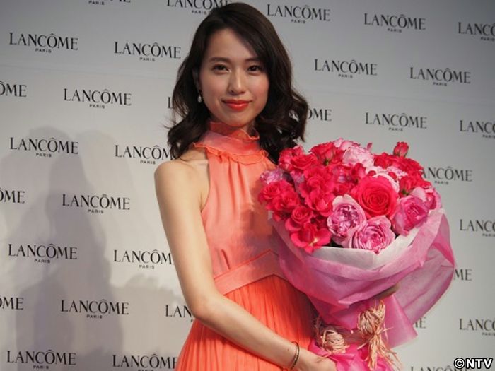 戸田恵梨香、日本人初のミューズに「光栄」