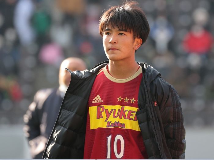 流経大柏が初戦敗退の波乱 高校サッカー