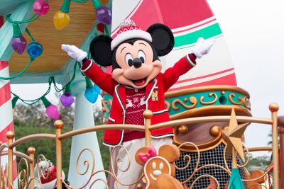 東京ディズニーリゾート 3年ぶりに ディズニー クリスマス 開催 11月8日から クリスマス一色 に