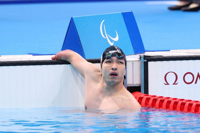 パラ水泳５０ｍ平泳ぎ　鈴木孝幸が銅メダル