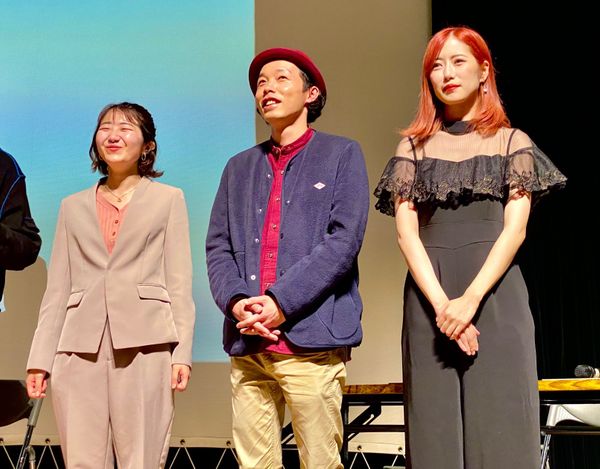 審査員を務めた能條桃子さん(左)、上田慎一郎さん(中)、映画執筆家の児玉美月さん(右)