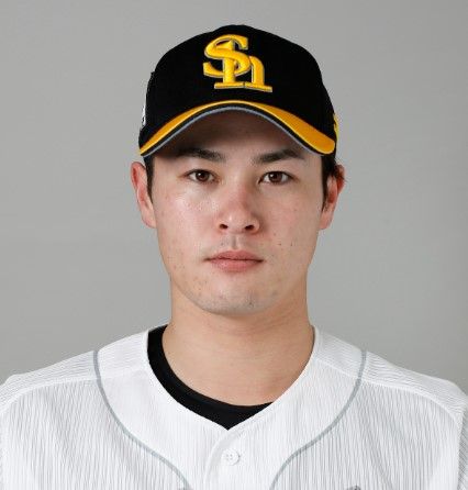 初球で危険球退場 これで１５失点目 ソフトバンク 笠谷が楽天 島内への頭部死球