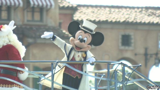 東京ディズニーシーのクリスマスショー公開