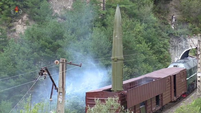 北朝鮮「鉄道機動ミサイル」発射訓練を放送