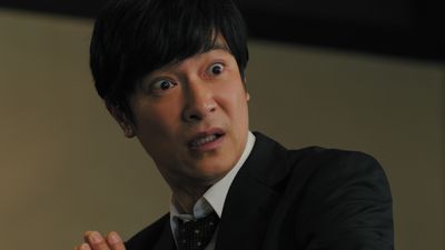 堺雅人 女の子のうそ泣きに ダマされる 主演ドラマでおひとよし詐欺師に