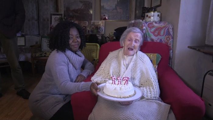 世界最高齢の伊女性、１１７歳の誕生日祝う