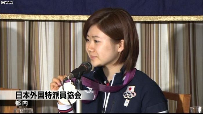 銀の卓球女子3人、海外メディアの会見出席
