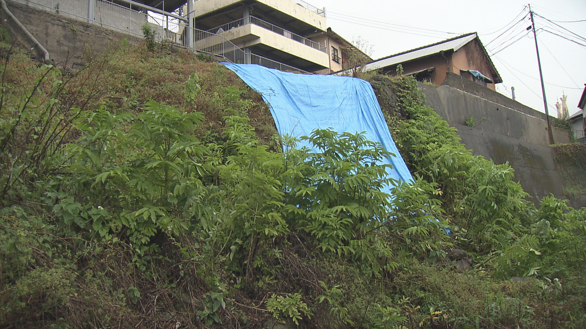  【速報】長崎市で住宅裏の石垣が崩れる　24時間雨量は66ミリ超　ケガ人なし《長崎》