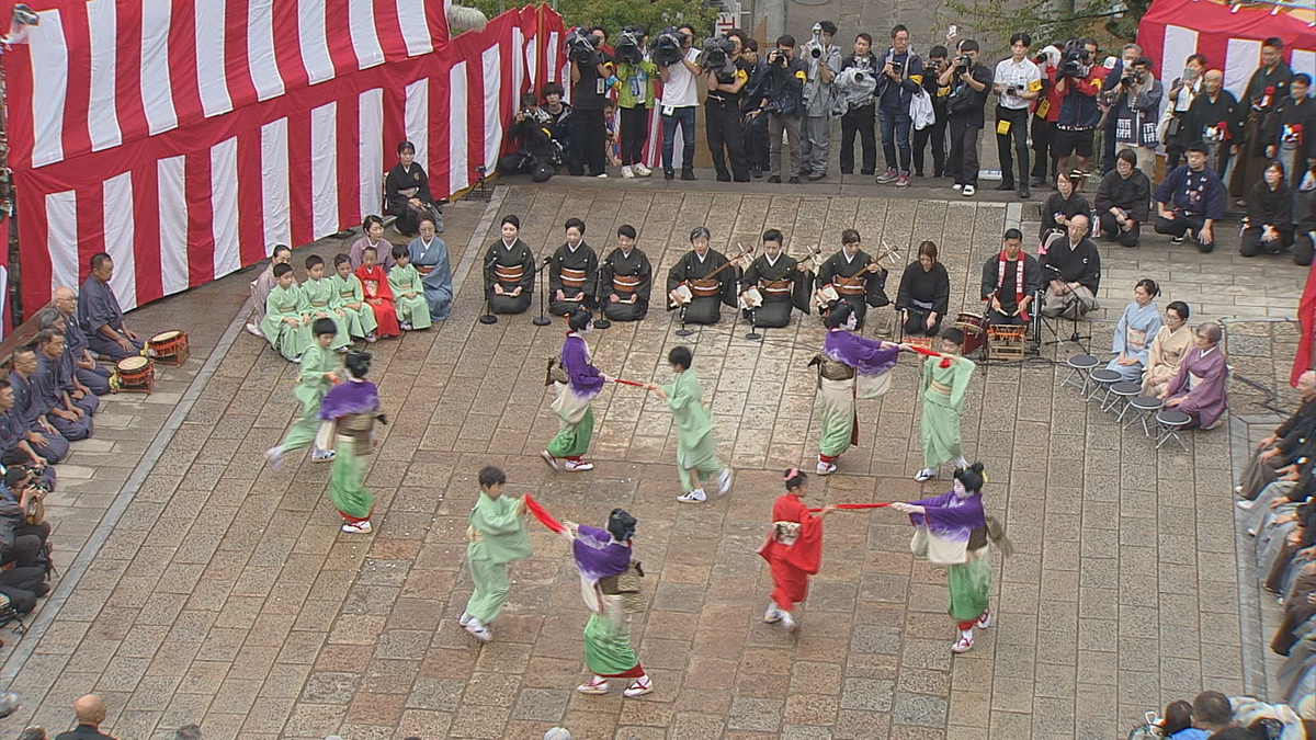 長崎くんちの演目一新「万才町・本踊り」子ども踊に男の子初参加 “みんなで踊ろう” が合言葉《長崎》