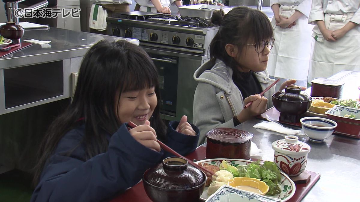 専門学校で初めての「こども食堂」開催　食事を取りながら食材や栄養についても学ぶ　島根県松江市