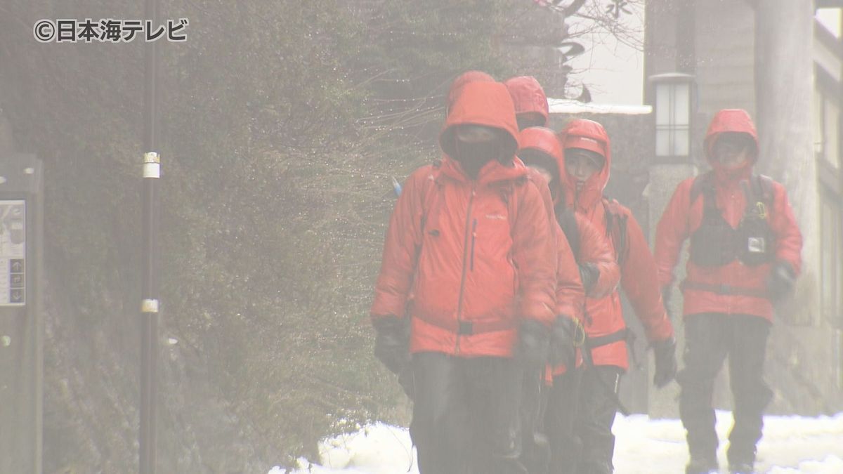 5日の捜索は悪天候のため午前中で打ち切り　大山雪崩で2人が行方不明　鳥取県大山