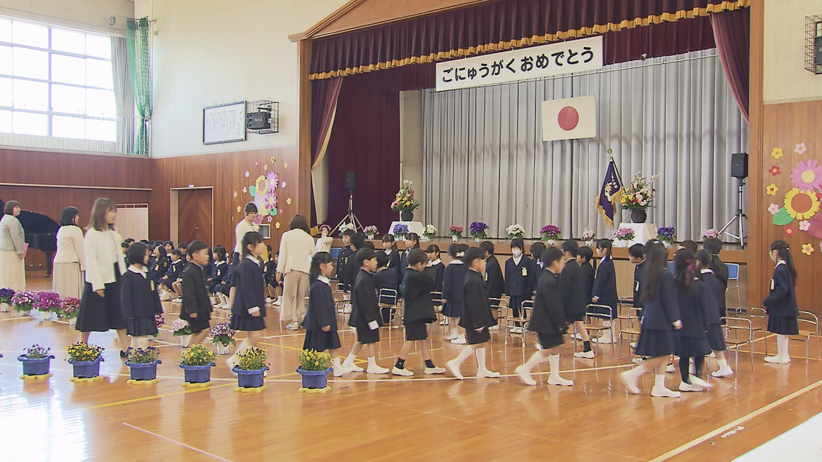 島根県内の多くの小中学校で入学式　新1年生が学校生活スタート