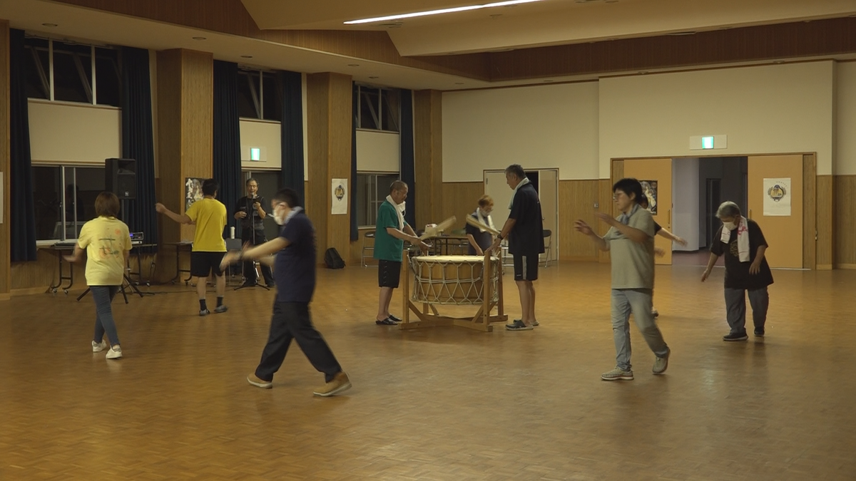 祭りの本番に向けた踊りの練習（7月28日）