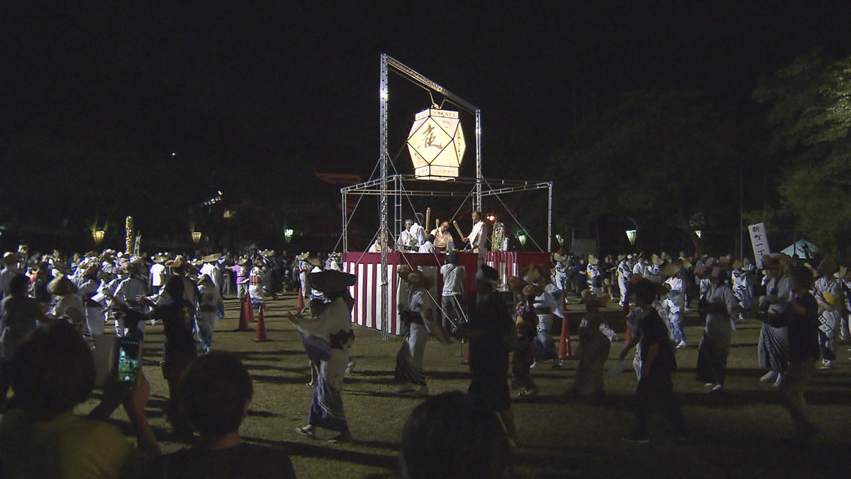 祭の代名詞「こだいぢ踊り」