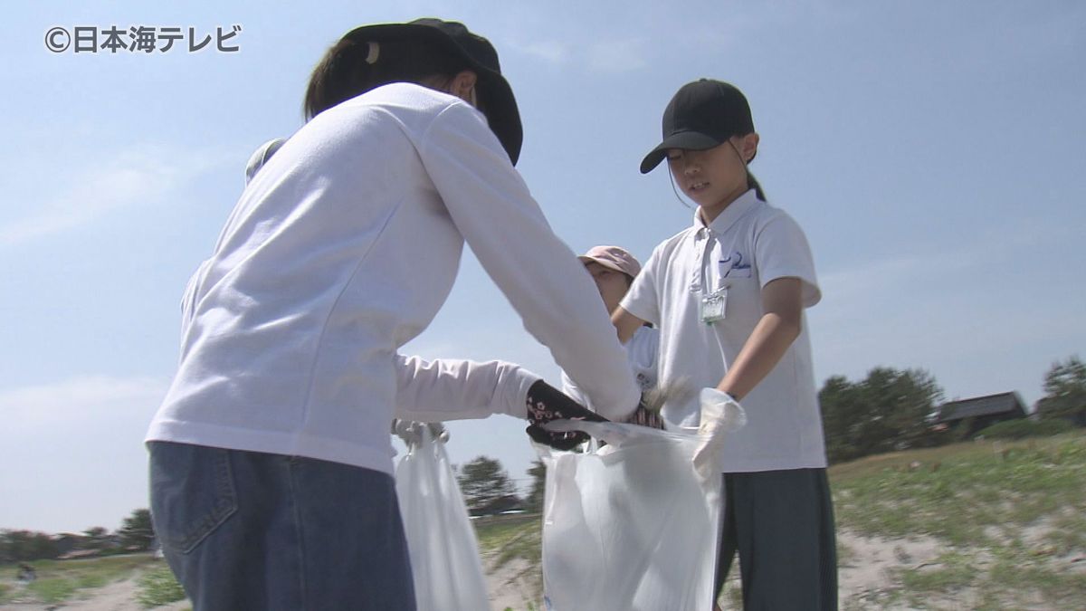 「もっときれいにしたい」海ごみをゼロに　海開きを前に大山乳業が地元の小学生と海岸を清掃　鳥取県琴浦町