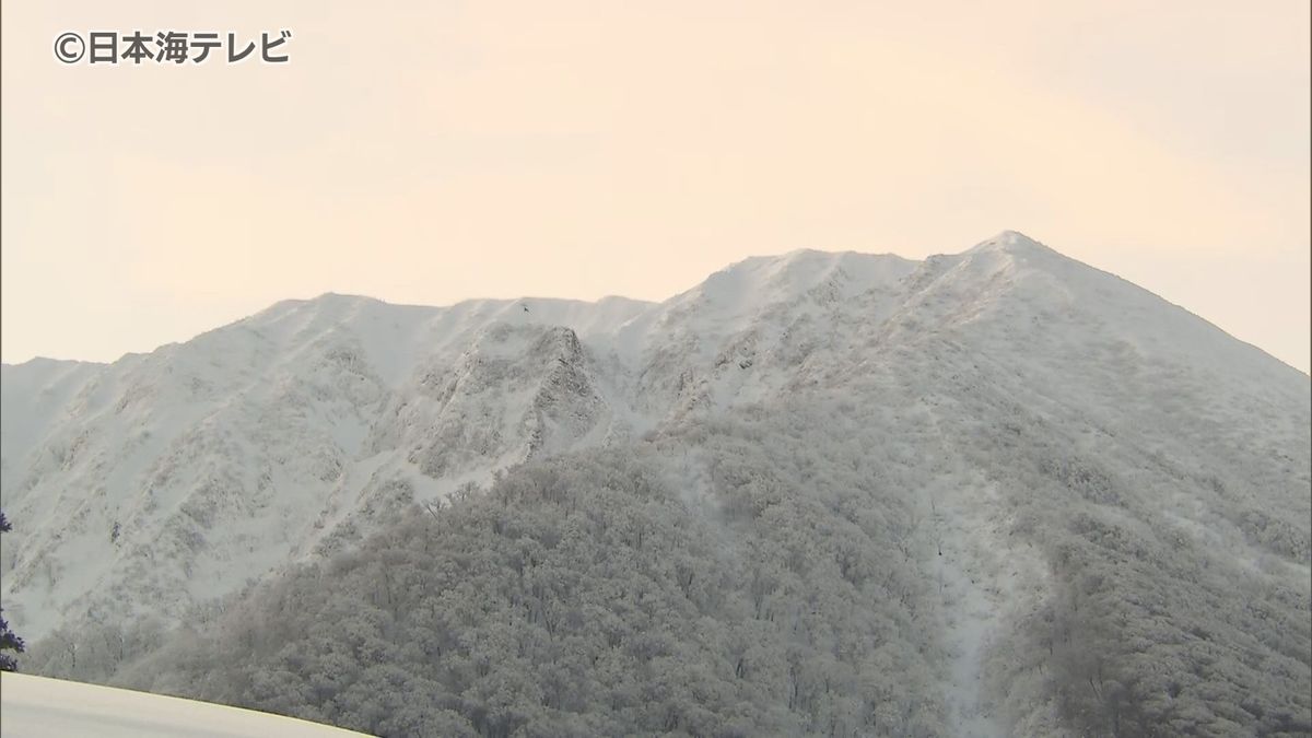 ｢道に迷った｣　大山6合目付近で20代男性2人が遭難か　警察の誘導で山小屋に避難　警察が救助活動中　鳥取県