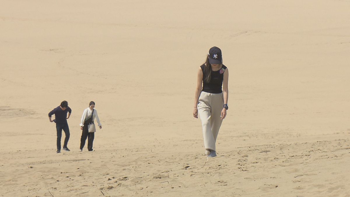 鳥取砂丘で10代の男子高校生が熱中症とみられる症状により救急搬送