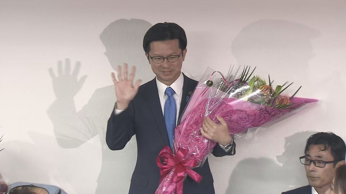 米子市長選挙　現職・伊木隆司氏が3期目の当選　次点の山川氏とは約1万2000票差