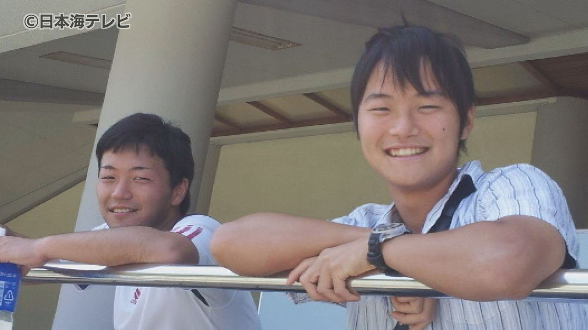 山陰勢として2004年以来のパラリンピックメダル獲得 車いすテニス男子ダブルスで銀メダル・三木拓也選手 決勝戦後、古くからの友人と連絡を交わし「悔しさと安堵」をつづり「肉が食べたい」 島根県出雲市