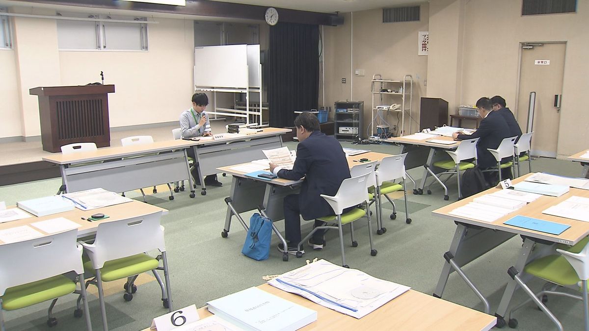 5月25日に投開票 鳥取県議会米子市選挙区の補欠選挙の立候補予定者説明会に2陣営が出席 いわゆる「2馬力選挙」を抑止するため宣誓書の提出を求める全国初の選挙としても注目 鳥取県米子市