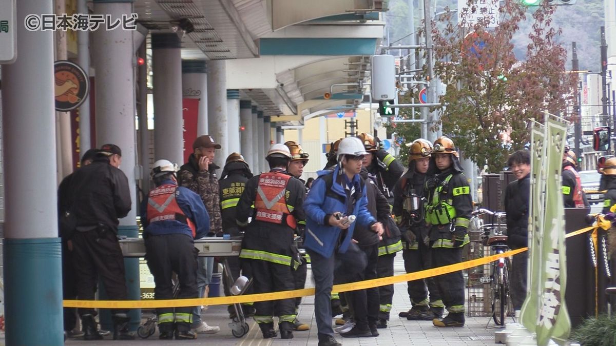 「店舗内から火が上がっている」　鳥取市内の飲食店の厨房から火　けが人無かったものの現場は一時騒然　鳥取県鳥取市