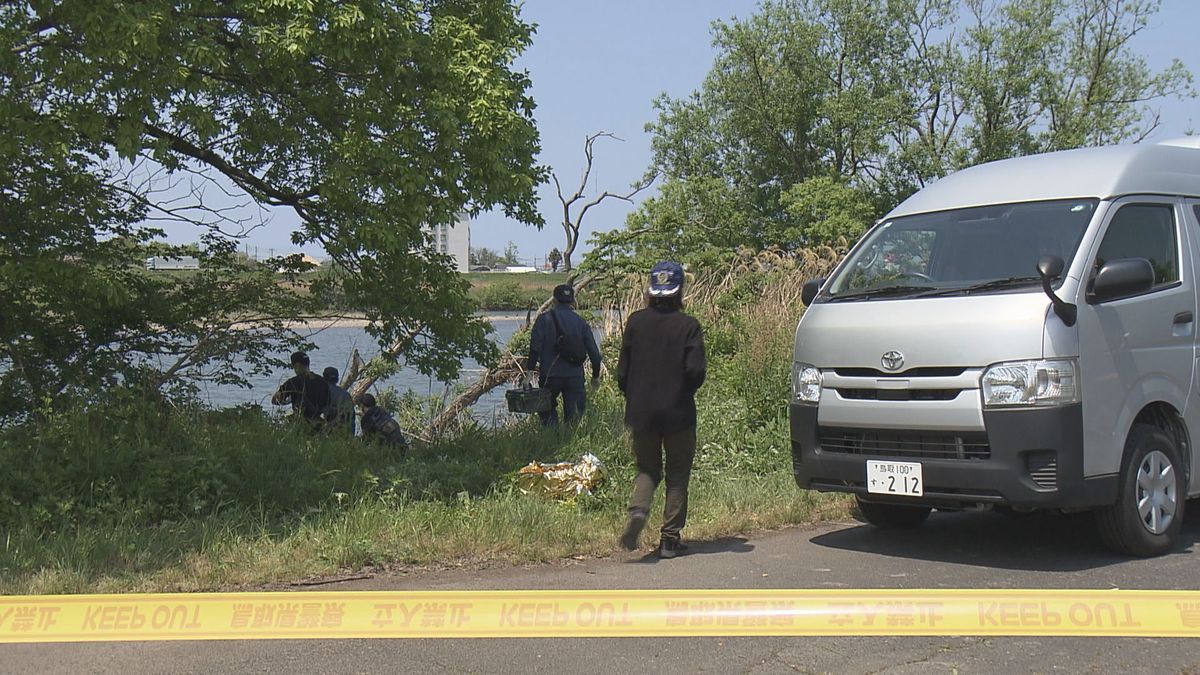 「人のようなものが浮いていて足が見える」　鳥取市の川で身元不明の遺体　事件と事故の両面で調査を進める　鳥取県鳥取市