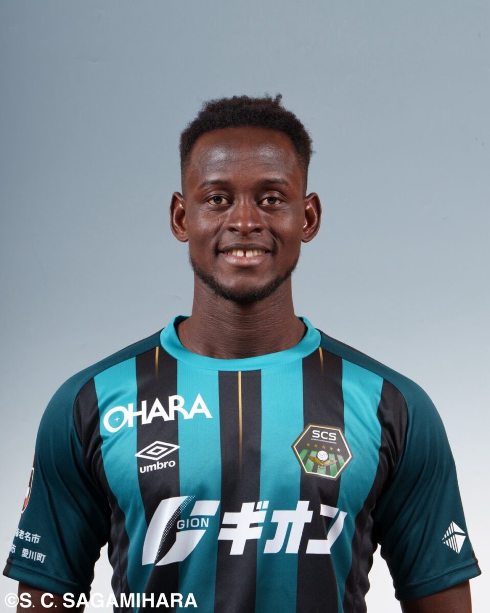 ヴァンラーレ八戸】FW オリグバッチョ・イスマイラ選手が完全移籍で