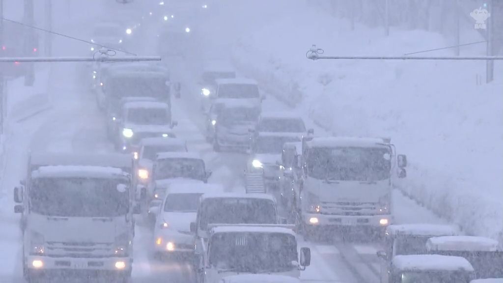 あさってにかけ強い寒気　大雪に注意　冬型の青森県内　青森市民「車が出て行けない状態に」