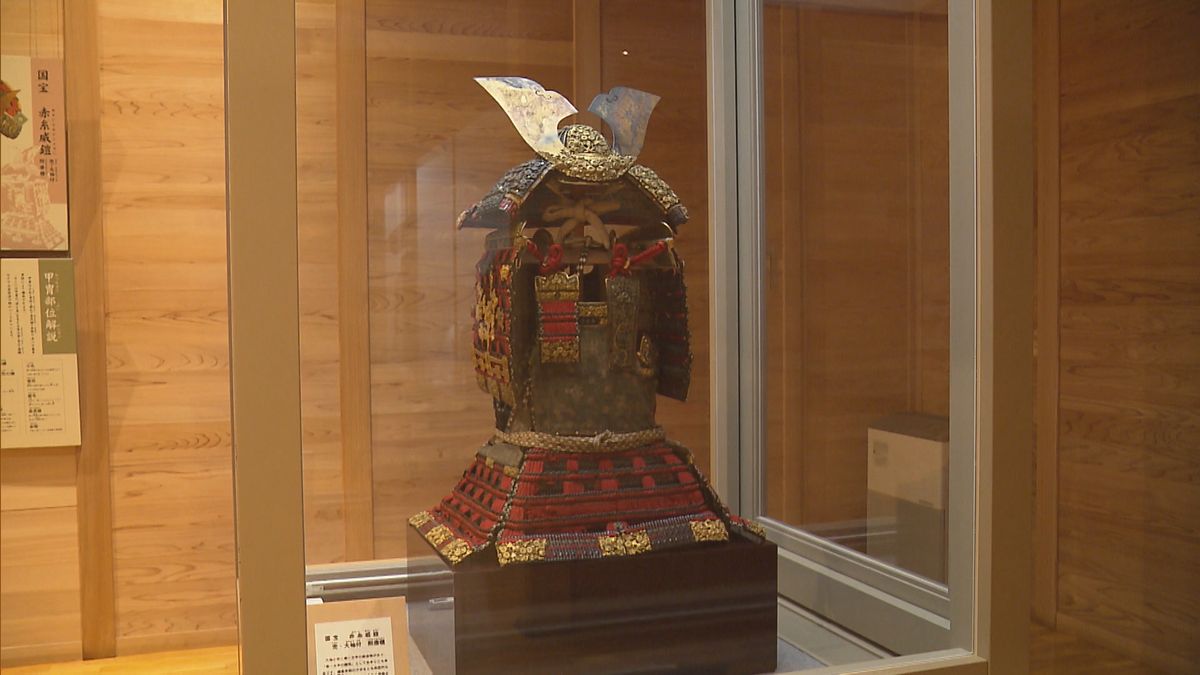 櫛引八幡宮の国宝「赤糸威鎧」が“最初で最後”の並列展示へ 春日大社へ