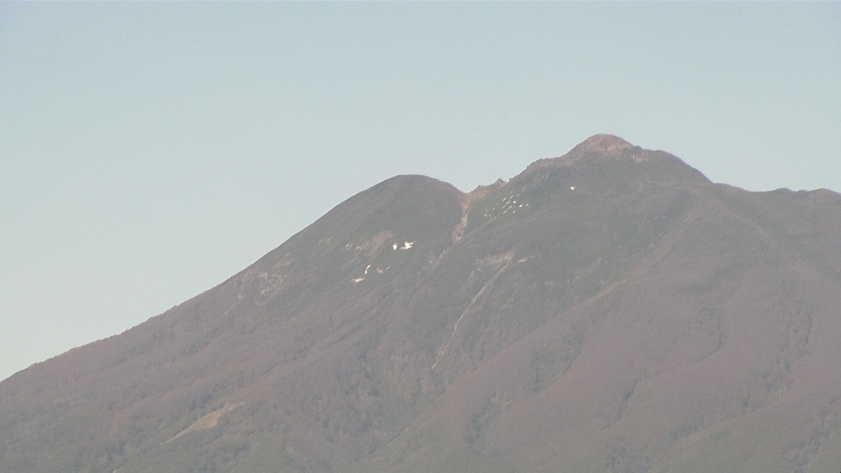 岩木山山頂付近（21日午前8時50分現在）