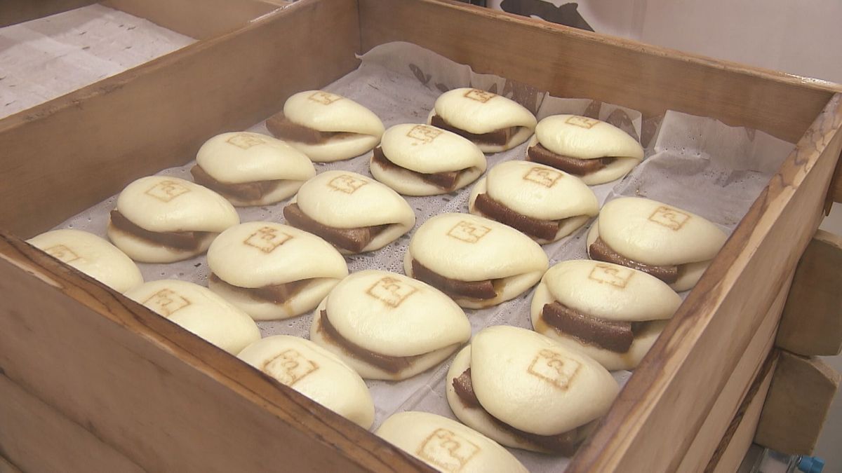 「日本全国うまいもの市」開幕　初日からにぎわい  初出店10を含む20の人気店が並ぶ