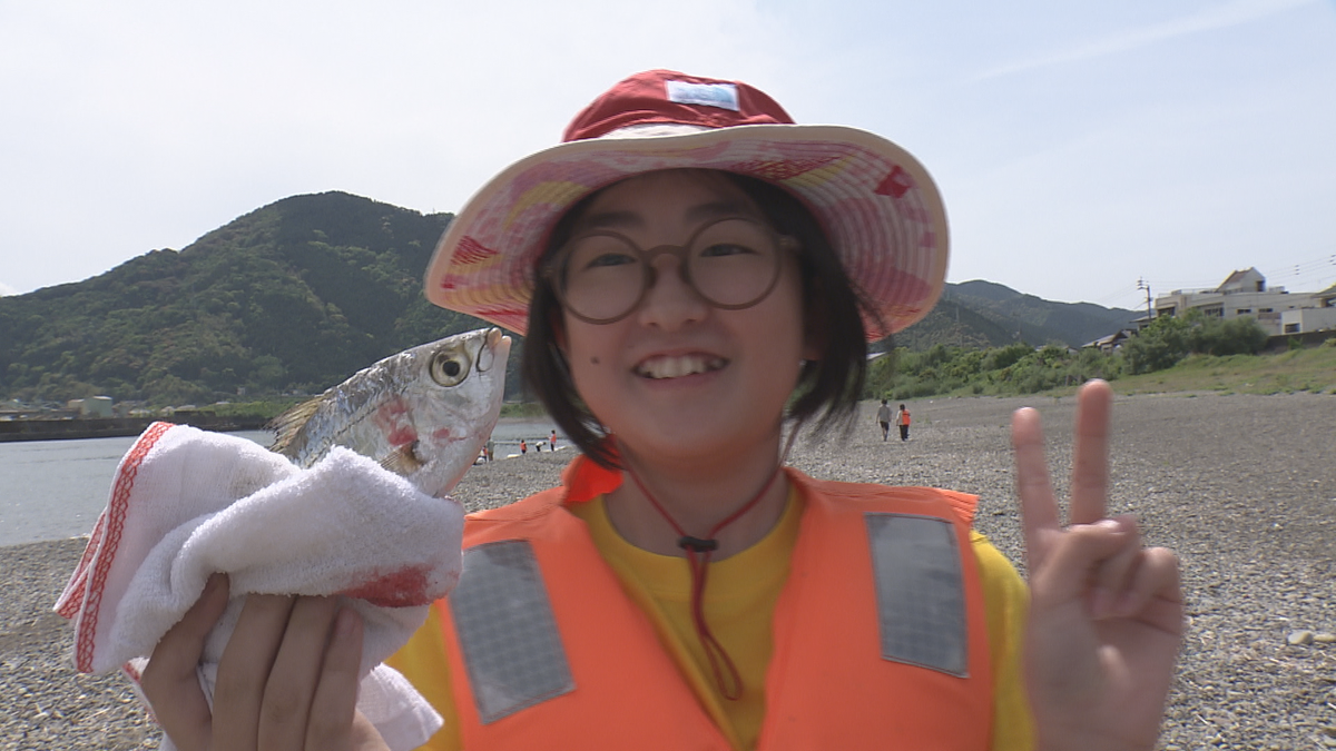 『須崎市で魚釣りを気軽に楽しんで』釣り体験イベントに60人の親子【高知】
