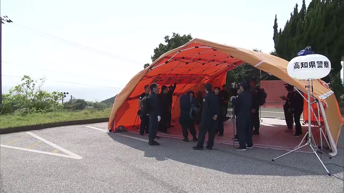 南海トラフ地震など災害時の津波に備える 室戸警察署で高台施設への移転訓練【高知】