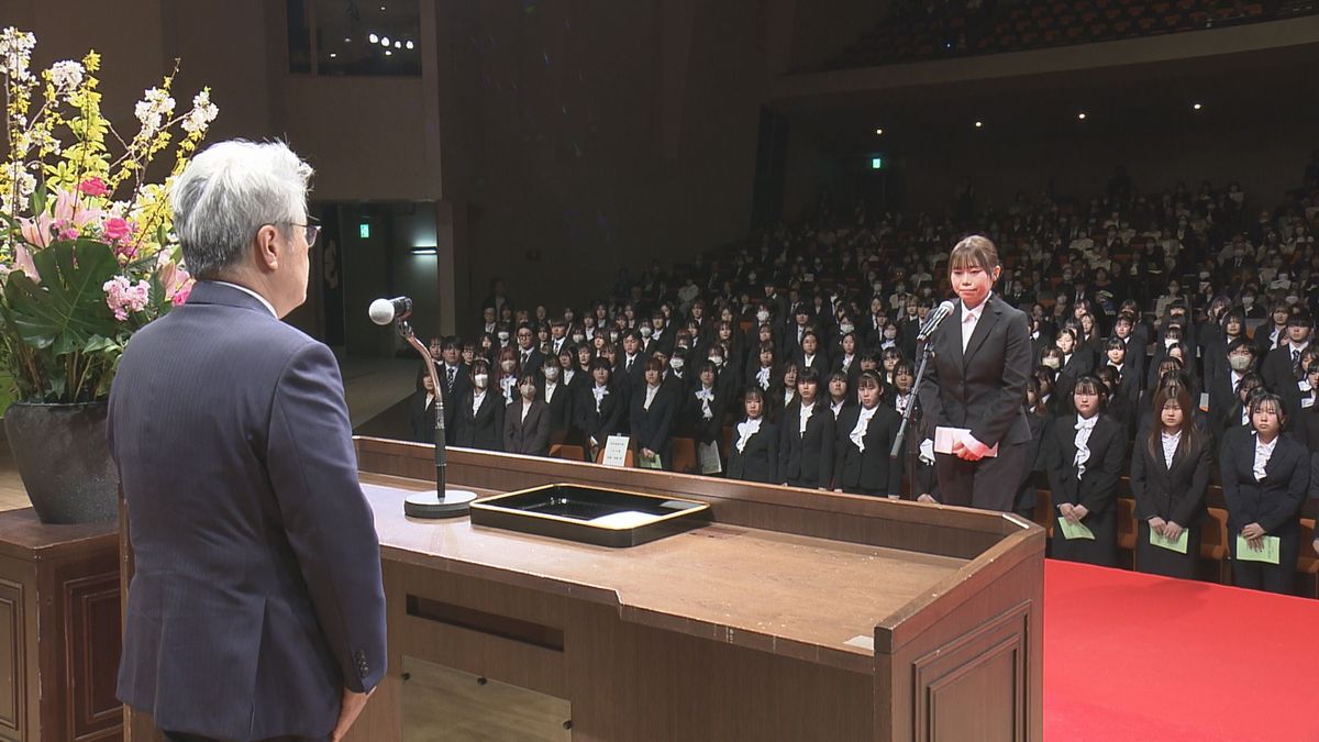 高知県立大学で入学式 394人が式に臨む【高知】