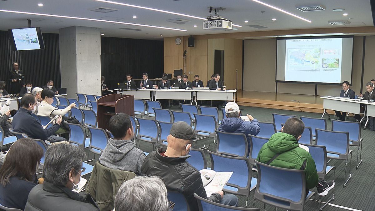 城山の土砂崩れで松山市が初の住民説明会「緊急車両用道路の設計などは妥当だった」と説明