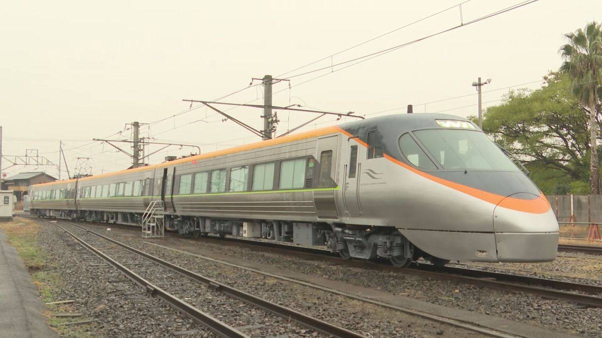 JR四国の特急「しおかぜ」「いしづち」8000系車両がリニューアル 12月23日に運行開始