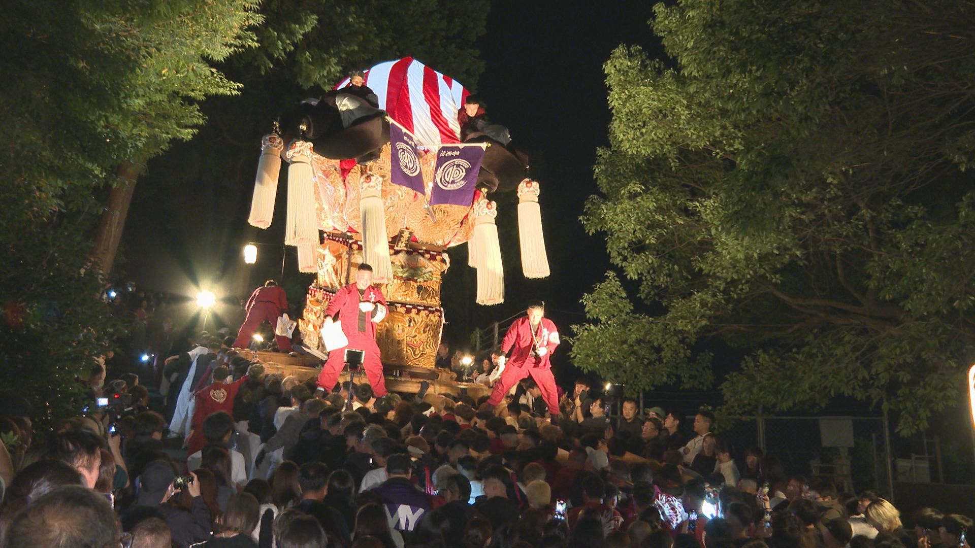 新居浜太鼓祭りが開幕！太鼓台担ぎ石段登る豪快な“かき上げ”に歓声（2024年10月15日掲載）｜南海放送NEWS NNN