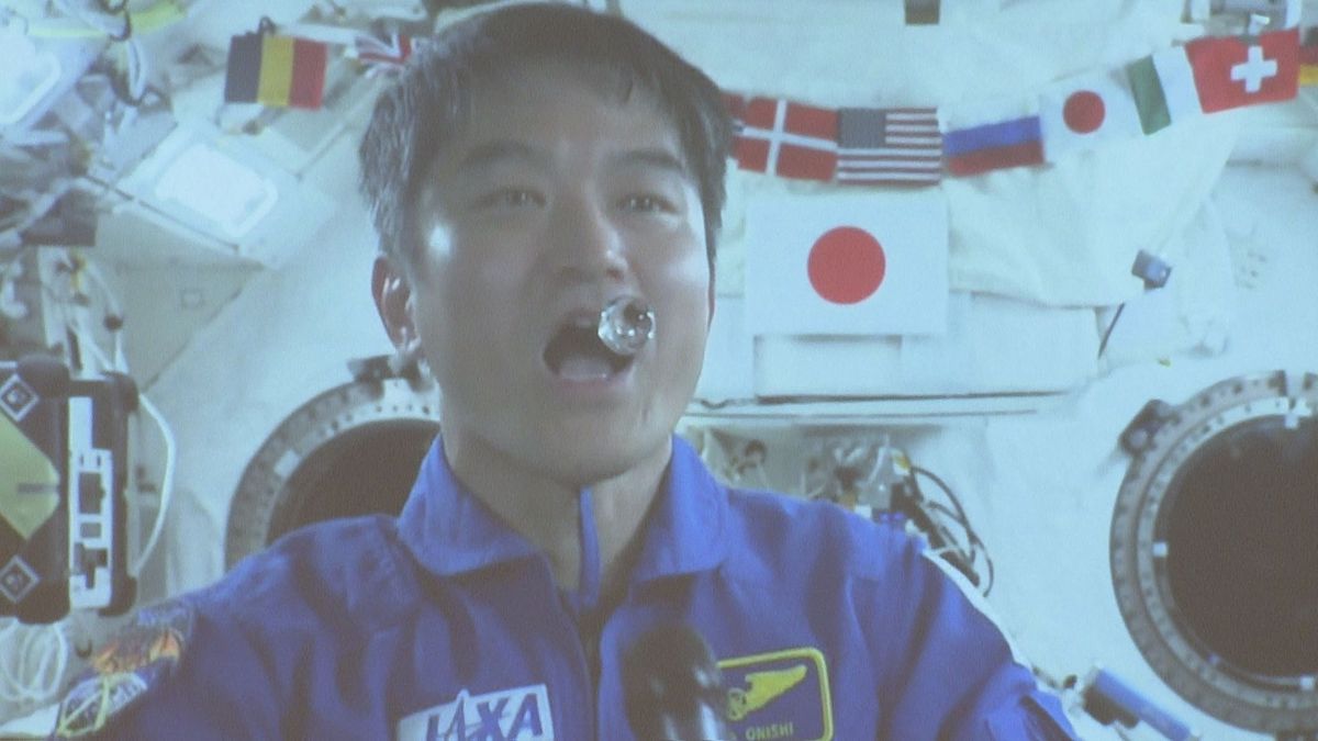 宇宙飛行士の大西卓哉さんが滞在中の国際宇宙ステーションから高校生に特別授業