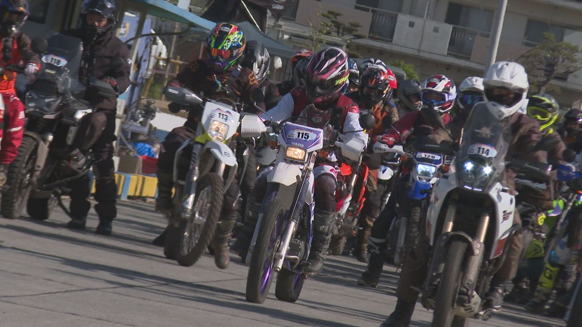 新緑の中を駆け抜ける「四国アドベンチャーラリー」全国からバイク愛好家が参加