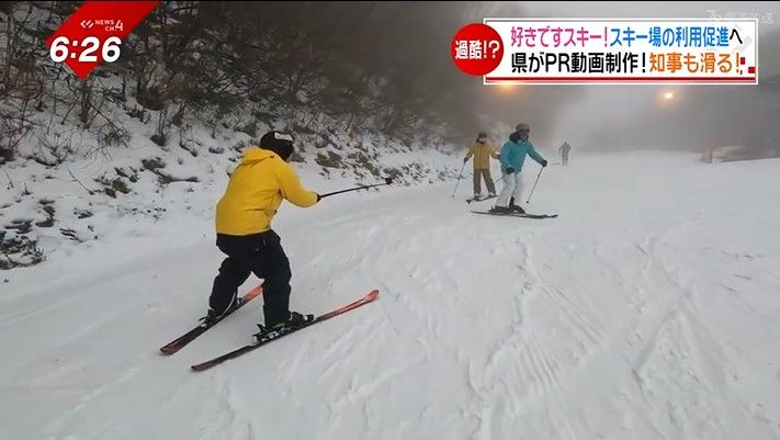 動画撮影に臨む知事と河上さん