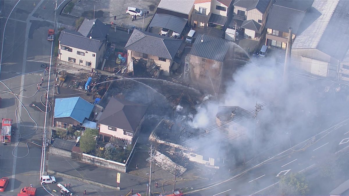 大洲市長浜の工場が全焼 少なくとも8棟の民家に延焼【愛媛】