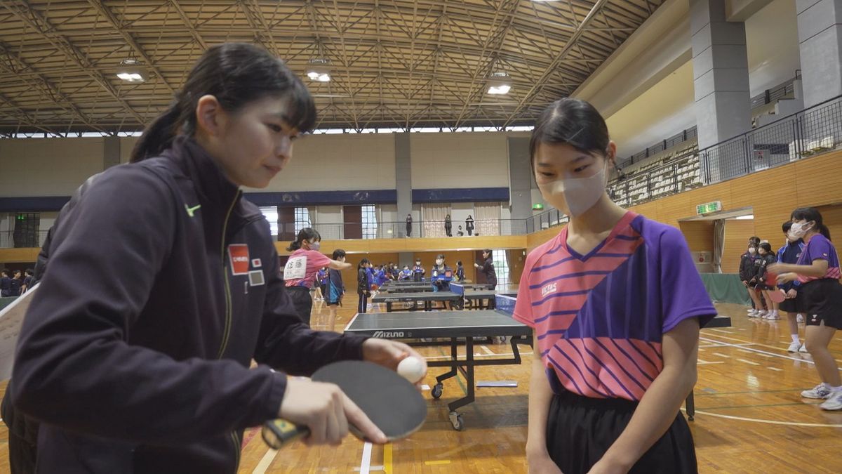 日本トップレベルの技術を体験！「ひめぎん卓球部」が中学生に直接指導【愛媛】
