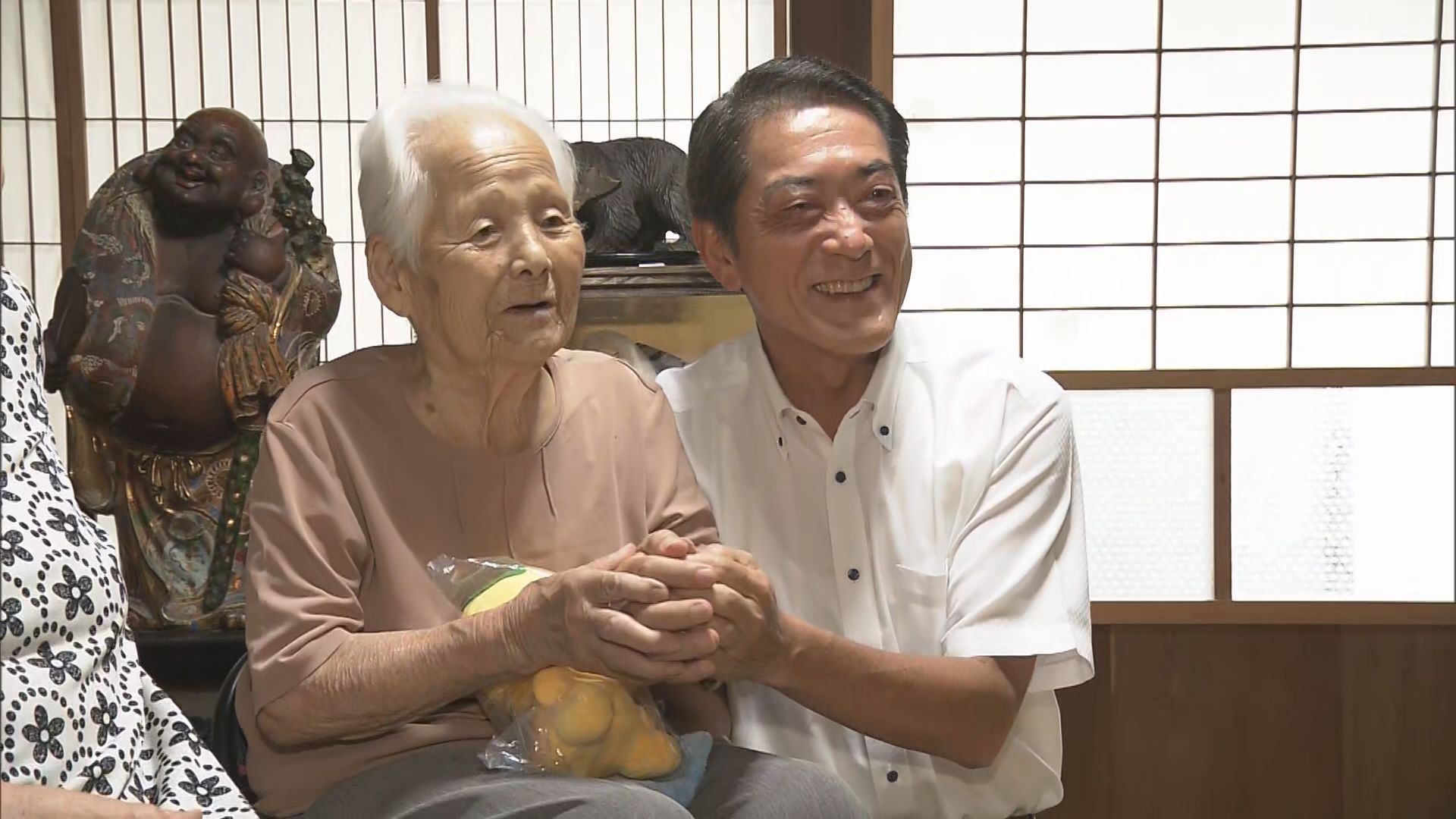 新聞で株の動向を見るのが日課” 知事が100歳のお祝いへ 元気の秘訣を