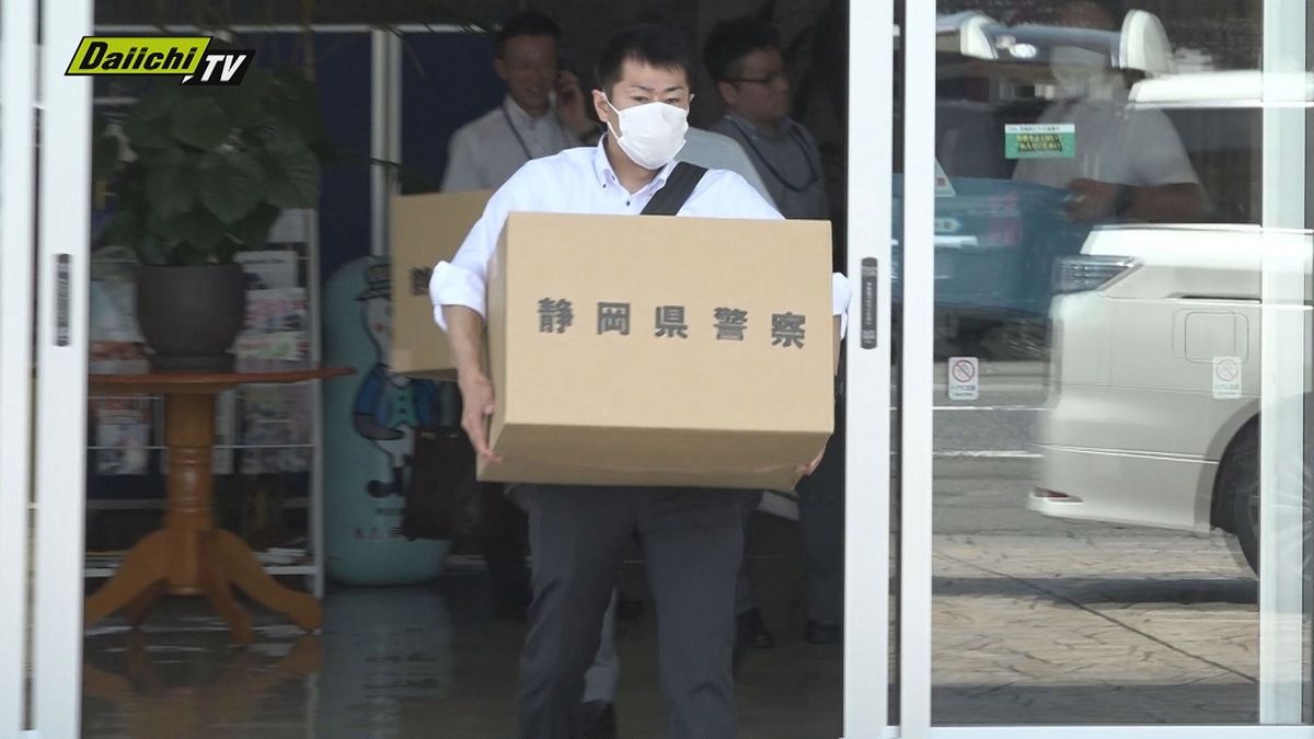 架空のレッカー搬送を申告し保険金をだまし取ろうとした疑い　静岡市の自動車販売整備会社の役員2人逮捕（静岡南警察署）