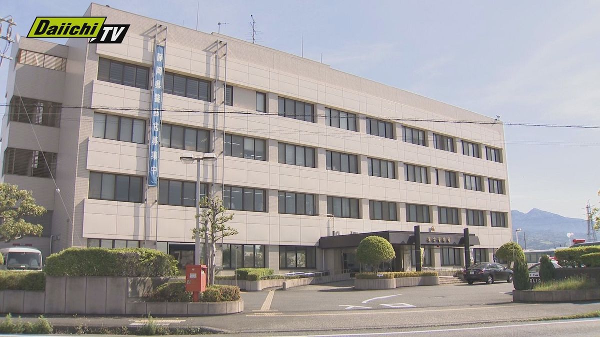 側溝で自転車と乗っていたとみられる男性発見も死亡確認…事故の可能性含め警察が調べる（静岡・富士市）