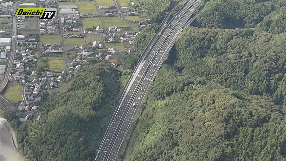 新東名４台関連事故で３人軽傷　伊豆縦貫道でも３人軽傷事故　静岡県　１０日